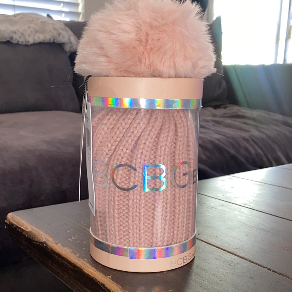 BCBG Blush/Pink Knit Beanie with Pom Pom New In Box w/Tags & Gift Tag